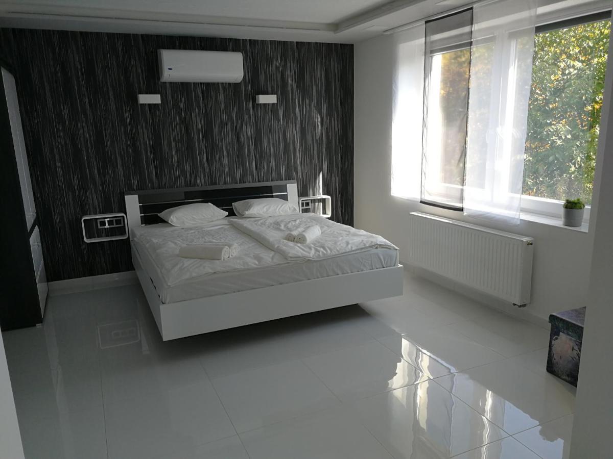 מישקולץ Aqua Solar Apartmanhaz מראה חיצוני תמונה