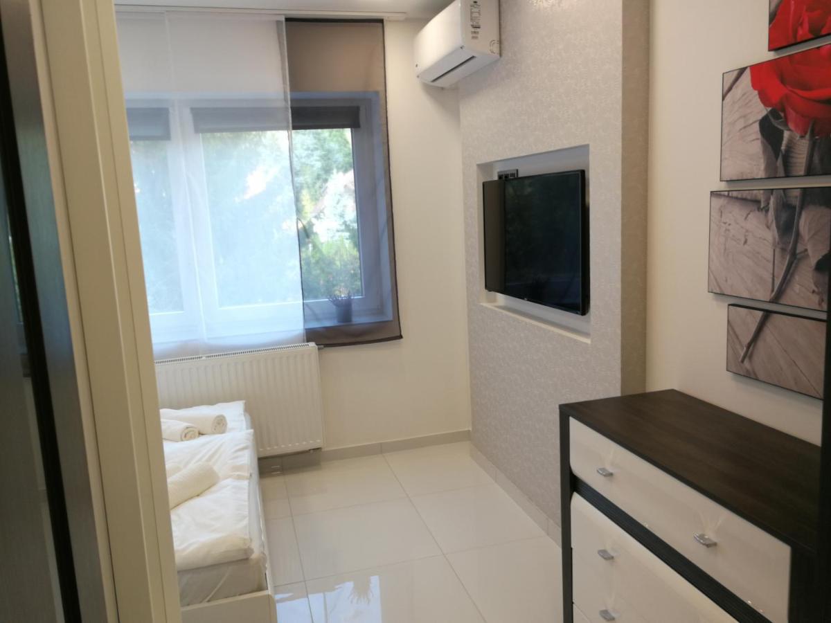 מישקולץ Aqua Solar Apartmanhaz מראה חיצוני תמונה