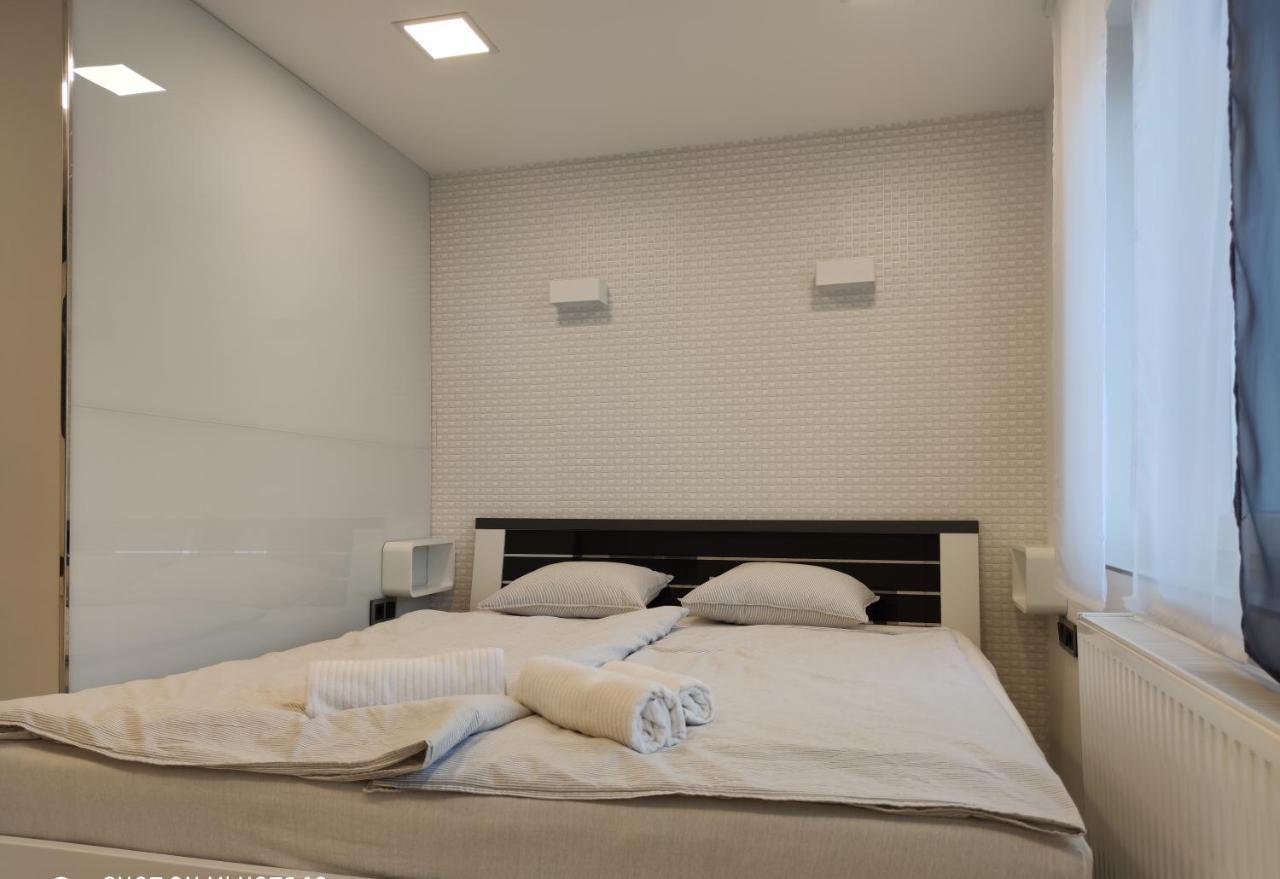 מישקולץ Aqua Solar Apartmanhaz מראה חיצוני תמונה