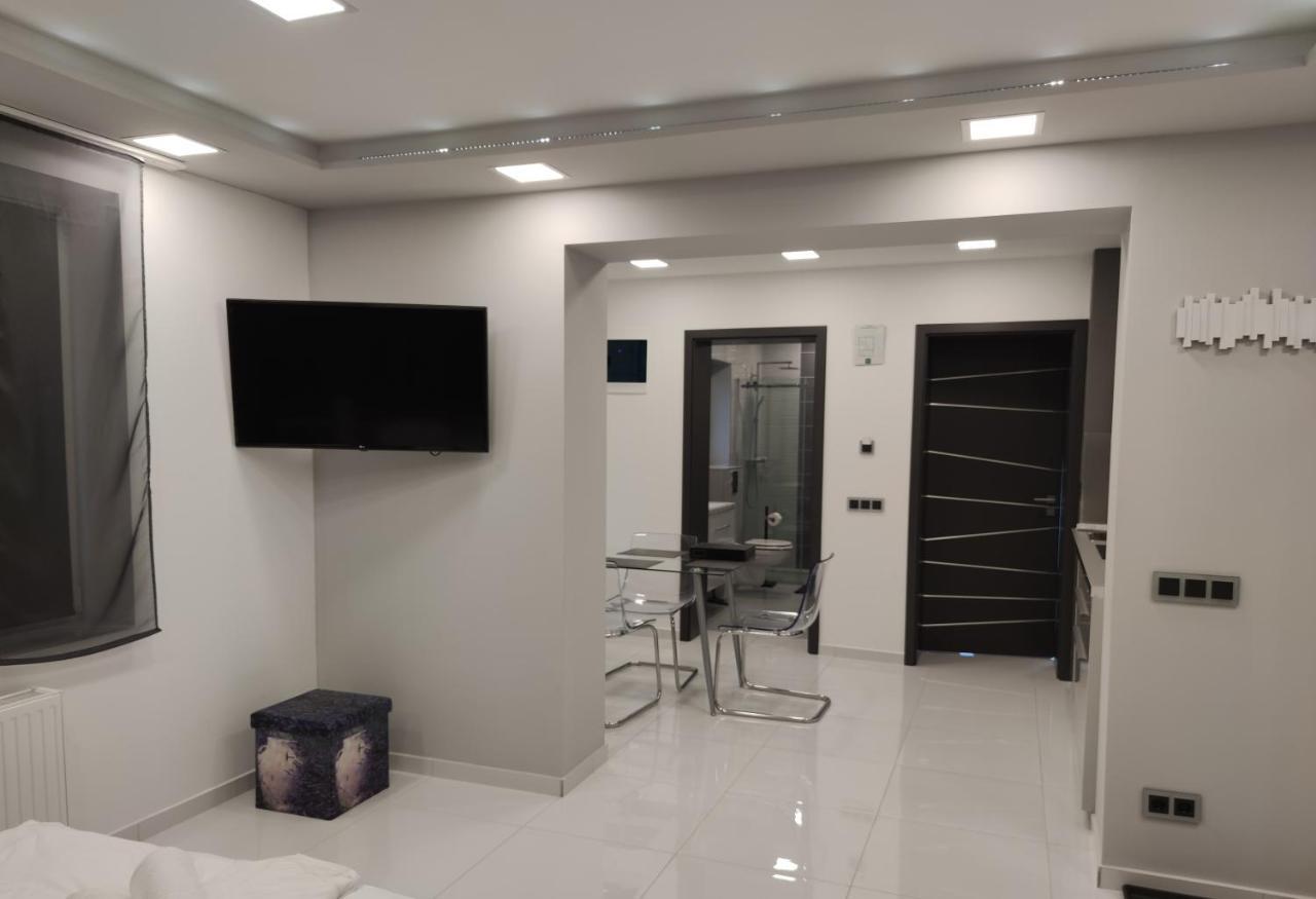 מישקולץ Aqua Solar Apartmanhaz מראה חיצוני תמונה